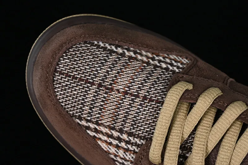 All Categories Nk SB Dunk Series Nk SB Dunk Low Low-top sneakers Pure original Nk SB Dunk Low Brown plaid SB smashed backboard fashion casual sneakers 304292-223